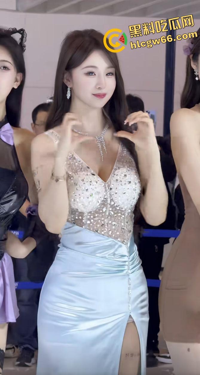 车模『陈77』苏州参展被改装圈大佬带走猛蹬一夜，身材顶得离谱，腿太长了操起来都得站着！  第13张