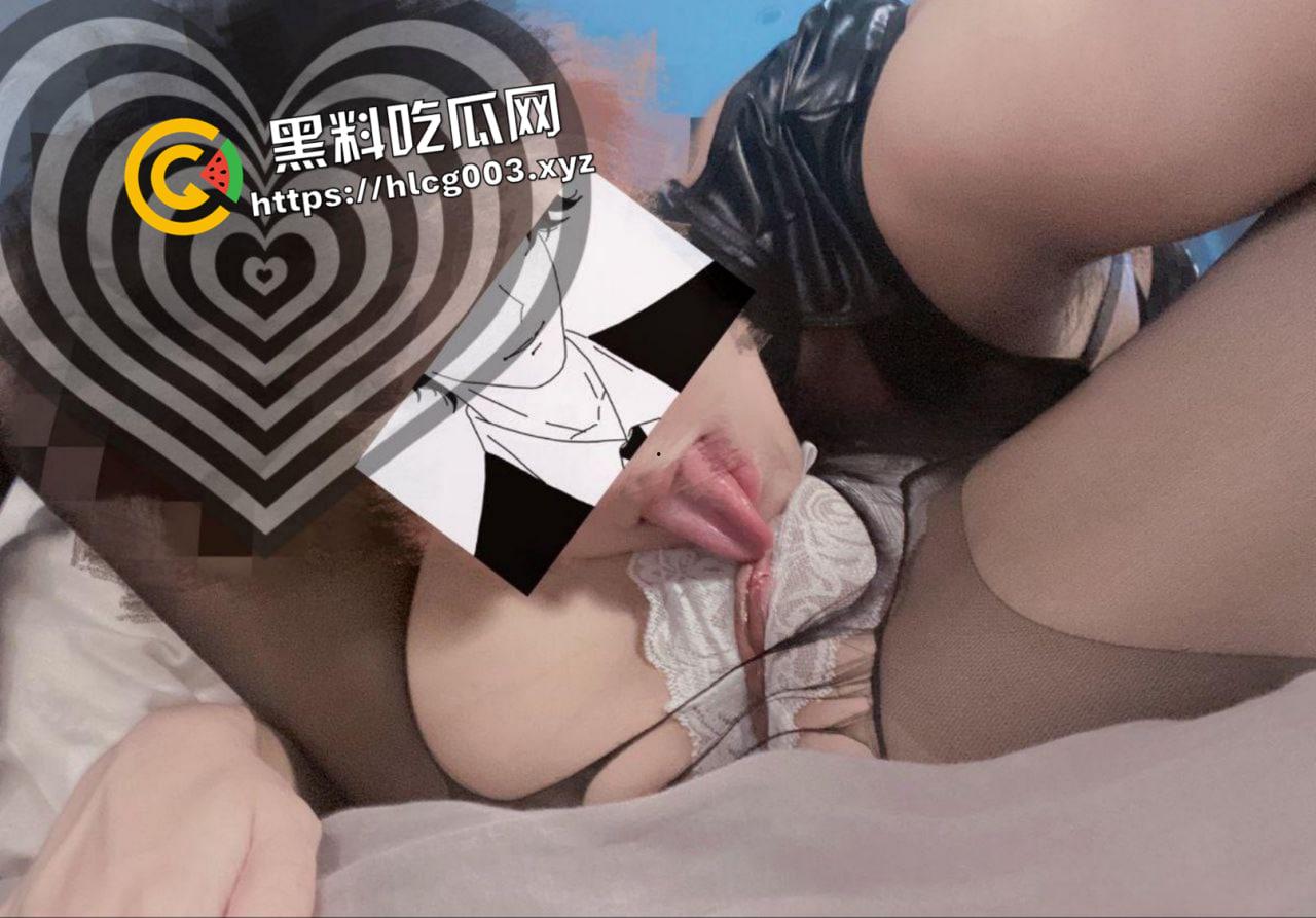 推特约拍大神【V10turbo】屌大活猛爆肏极品反差女神，小母狗叫的一个比一个惨 付费资源合集  第16张