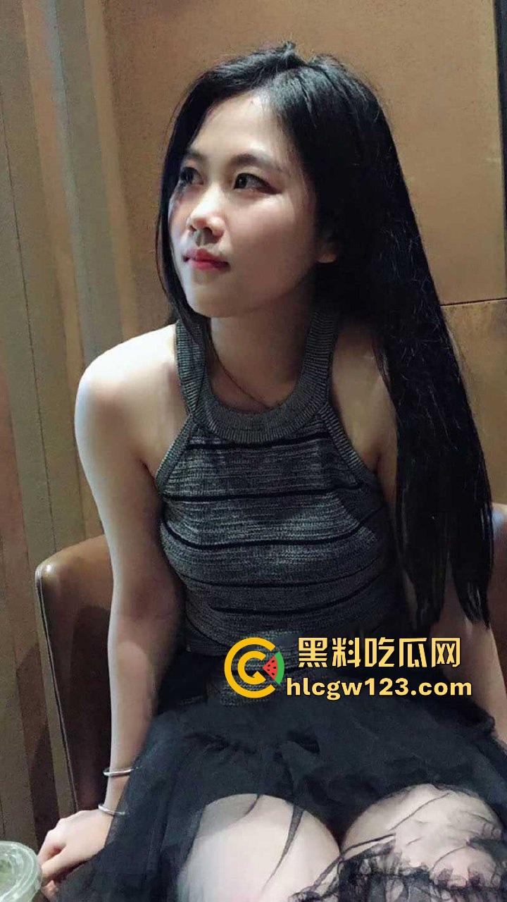 00后极品反差婊性爱视频曝光  清纯外表下是条淫荡母狗 渣男前任分手后泄密大尺度露脸视频！ 第2张
