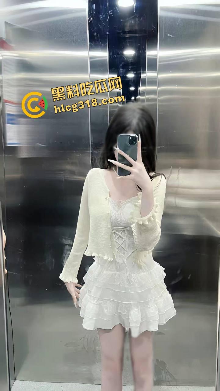 台球厅约到05后JK妹妹『田熙淼』自己坐上去猛摇成全自动飞机杯，敏感肌妹子怎么给自己坐喷水了！  第5张