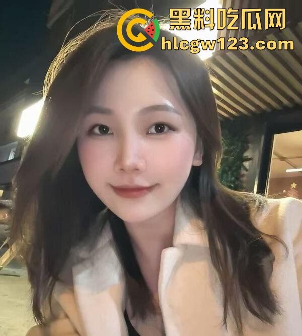 广东东源行政服务中心领导【刘伟途】与女下属车震 被丈夫当场抓奸 视频曝光连衣服都还没来得及穿！  第5张