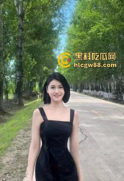 课堂上是学霸,床上是母狗!湖南短发大学生【郭奕函】被约炮大神玩坏任人爆操,被干到高潮连连! 第4张 课堂上是学霸,床上是母狗!湖南短发大学生【郭奕函】被约炮大神玩坏任人爆操,被干到高潮连连! 第4张