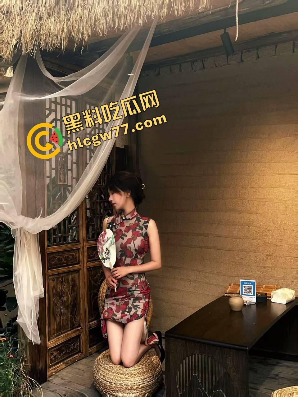 郑州绿帽夫妻的快乐，老婆嘴里吃我的鸡巴，屁股崛起来让兄弟爆操，灌满骚穴的快乐你们永远想象不到！  第4张