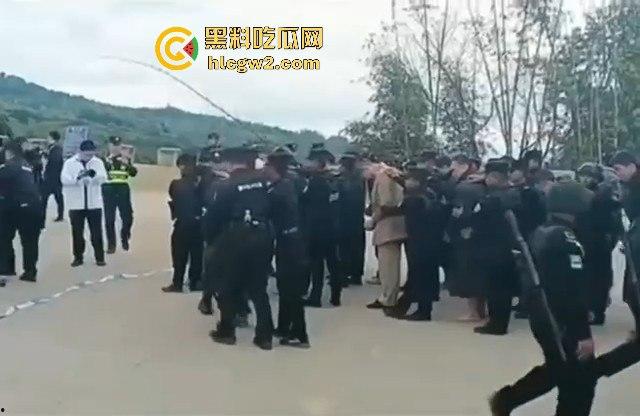 佤邦大动作当阳园区被一锅端  七百余人押解至永和口岸移交东大 场面堪比大片！ 第10张