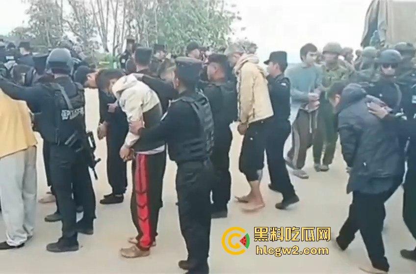 佤邦大动作当阳园区被一锅端  七百余人押解至永和口岸移交东大 场面堪比大片！ 第12张
