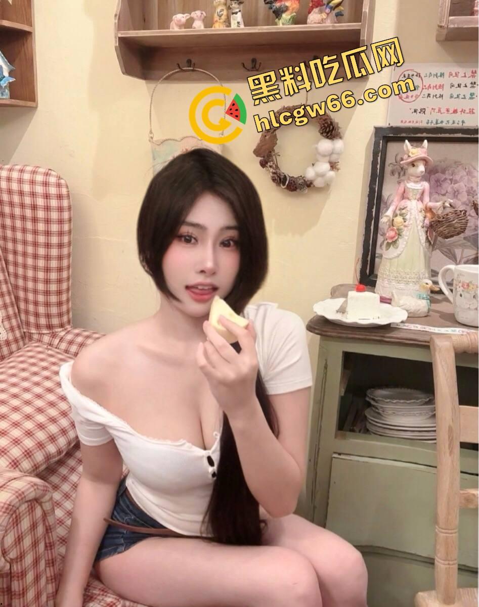 反差婊【小懒猫】嫩逼怼电动假屌墙上猛插喷水如枪，浪叫骚摆撩硬三小时，外卖哥撞见活春宫门不关！  第4张