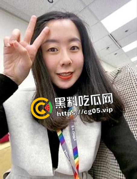 台北国泰人寿职员【林于晴】反差婊做爱视频被曝光 身材苗条 口活了的  第5张