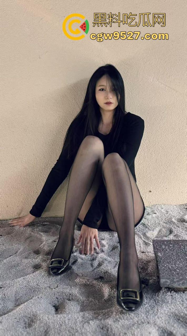 面基王者双排小瑶妹！没想到脱下衣物这么骚，扭腰送胯性感挑逗，无套猛插小骚逼，王者带的好就是有逼操！  第6张