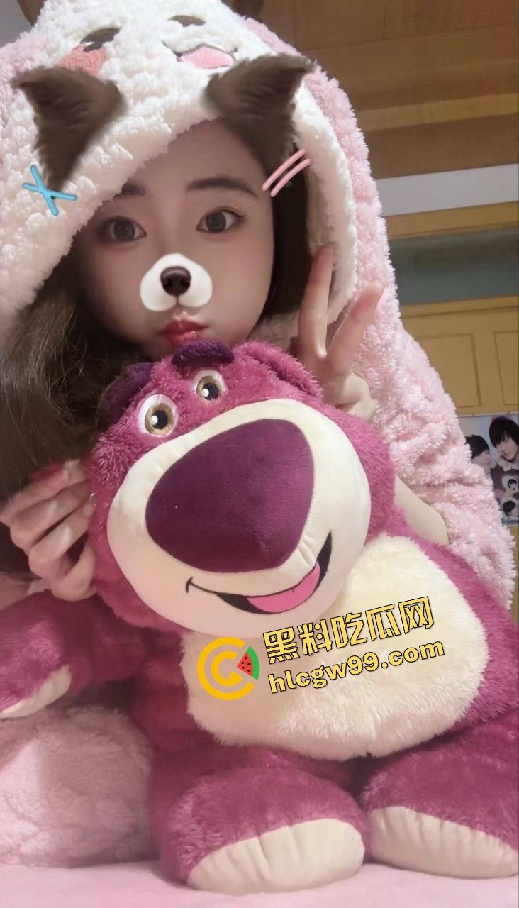 贵州毕节极品大奶少妇【肖娇】露奶诱惑大哥露逼勾引，约炮到家上位坐压夹吸肉棒！独家曝光流出！  第1张