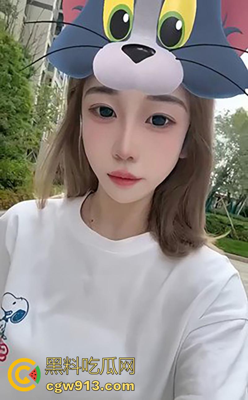 辽宁传媒学院女神【王钰蕊】，巨乳蜜桃臀身材无敌，粉嫩小穴饱满诱人，被无套抽插打桩白浆四溢！  第2张