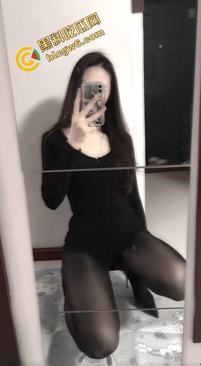 抖音新人长腿尤物黑丝反差骚鸡『王果果』擦边诱惑大哥约操 渔网爆操猛怼骚逼！原创曝光流出！  第5张