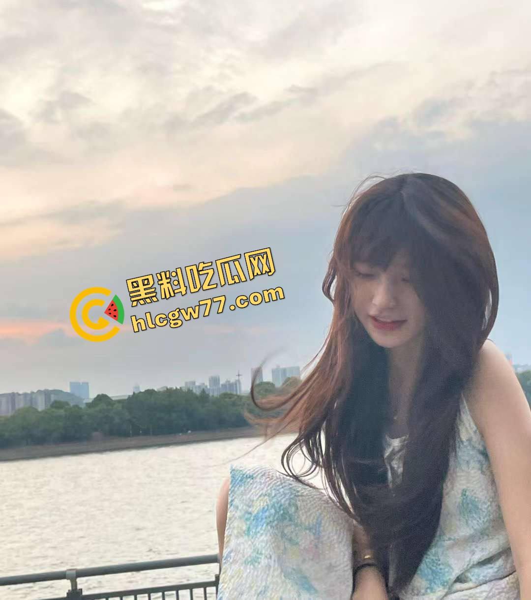 龟男520舔到极致，为了透女友批甘愿被踢蛋求饶，档都快废了，但今晚一定要日到！  第4张