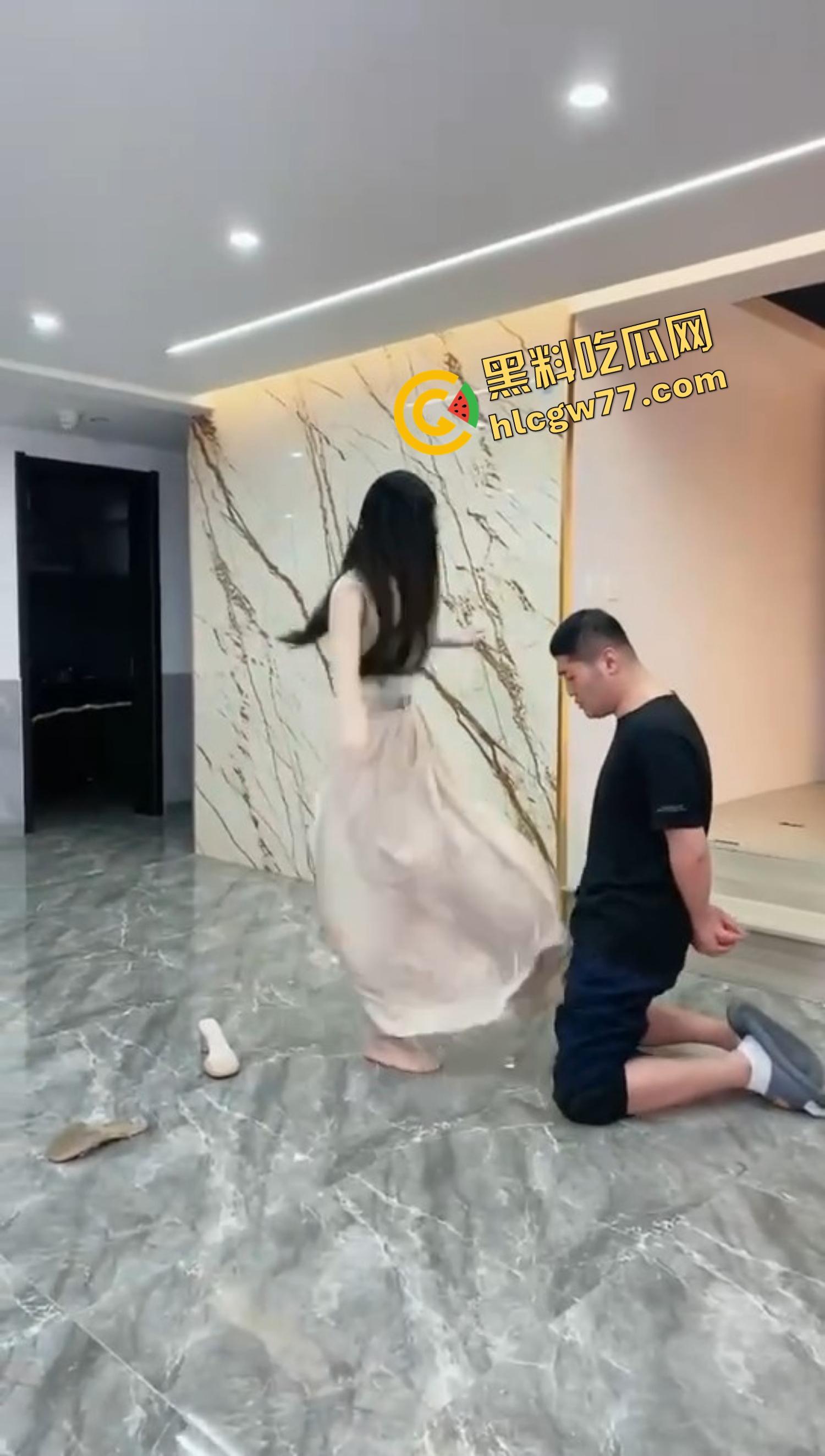 龟男520舔到极致，为了透女友批甘愿被踢蛋求饶，档都快废了，但今晚一定要日到！  第7张