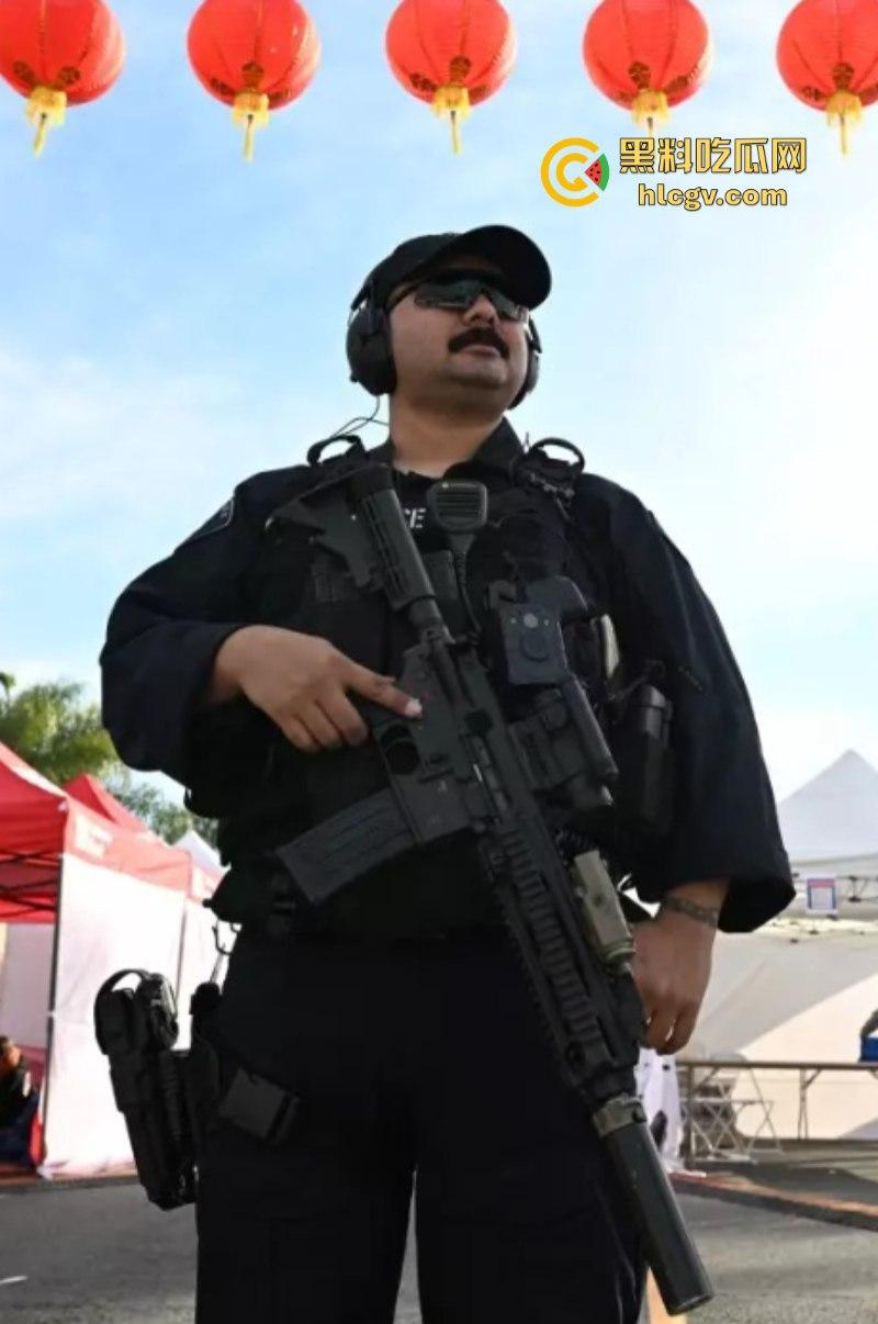 自由美利坚枪击每一天！奥兰多万圣节活动发生大规模枪案 已致2死6伤 现场暴动视频流出！  第3张