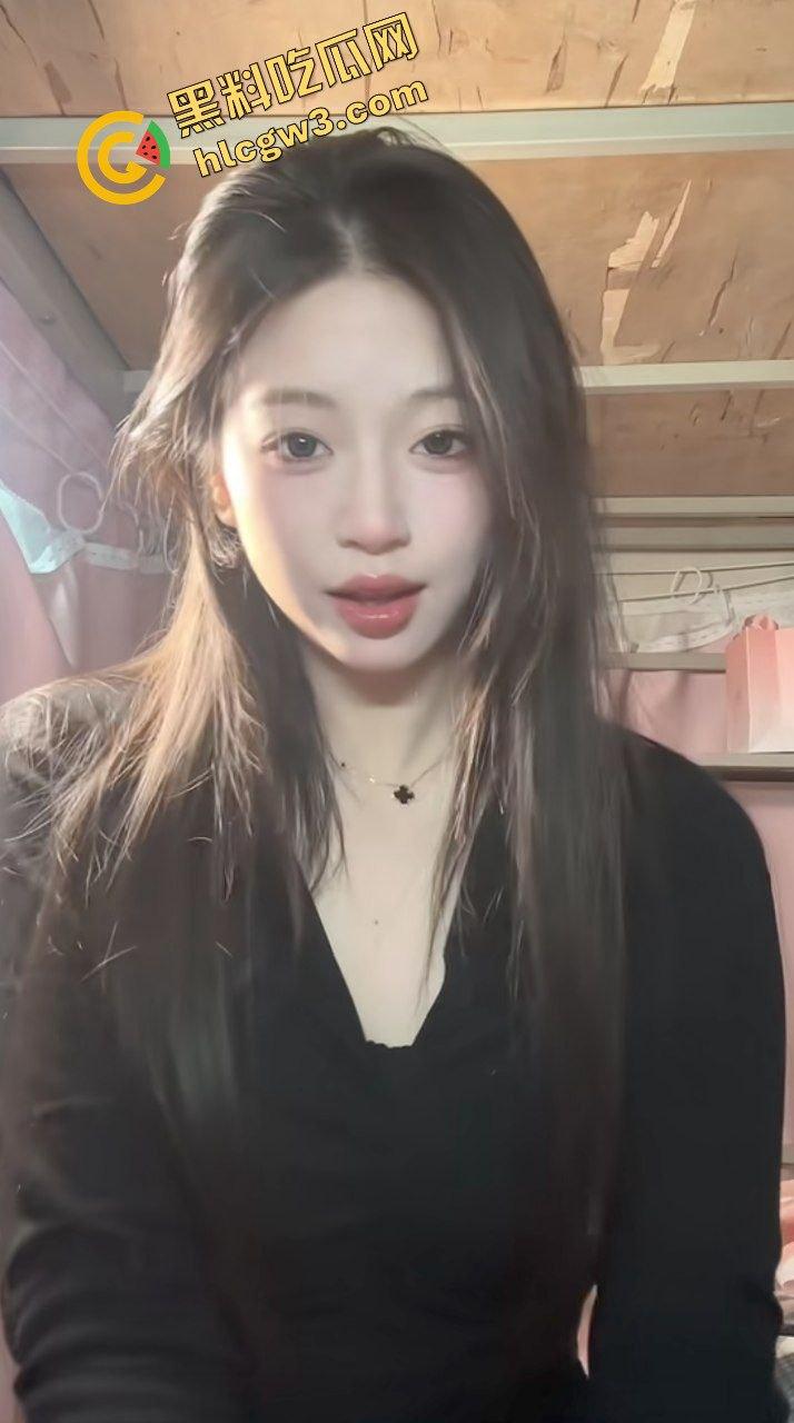 陕西科技大学反差骚鸡女学生『小红豆』下海约炮大哥被曝 美乳嫩体爆干骚逼！原创曝光流出！  第4张