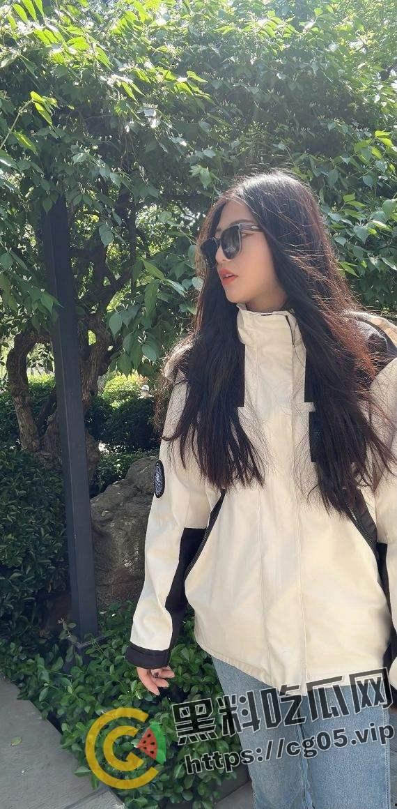 快手助眠主播【桃子】40w粉丝金主福利流出 直接干封号 不愧是声音主播 床上叫的就是比一般人骚  第4张