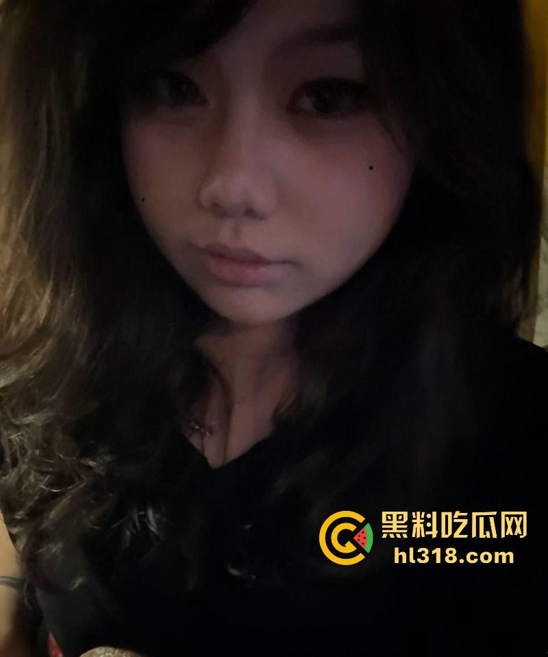 广西巨乳嫩妹【林肖】调教视频流出，极骚母狗露脸揉奶，微胖大奶引入注目，上位骑乘假屌自慰，十分淫荡！  第5张