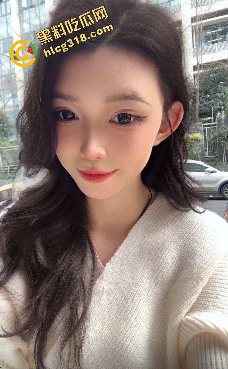 性冷淡？那是你不行，真馋你的时候她会直接脱裤坐上来，男孩出门裤腰带要系紧！  第2张