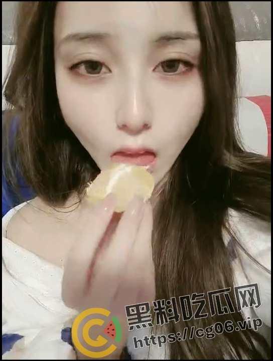 长沙商会会场妹子 【刘怡然】一点花言巧语就被拿下 两天就开房 乳交颜射 妹子也是会玩的啊 第1张 长沙商会会场妹子 【刘怡然】一点花言巧语就被拿下 两天就开房 乳交颜射 妹子也是会玩的啊 第1张