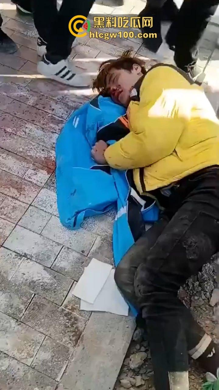 爆料越少事越大！蒲城职高警民大混战 十万民众为坠亡学生发声 当地被迫实行全城戒严管控 母亲含泪妥协！  第6张