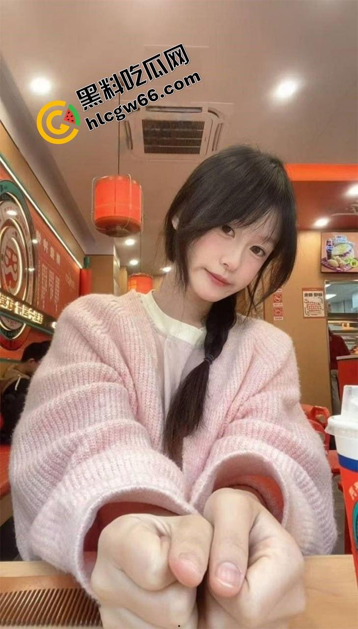 温医大骚货【潘晓蕾】私拍流出，洗澡露奶掰逼诱惑，被猛男后入干到哆嗦，床都干塌了！  第5张