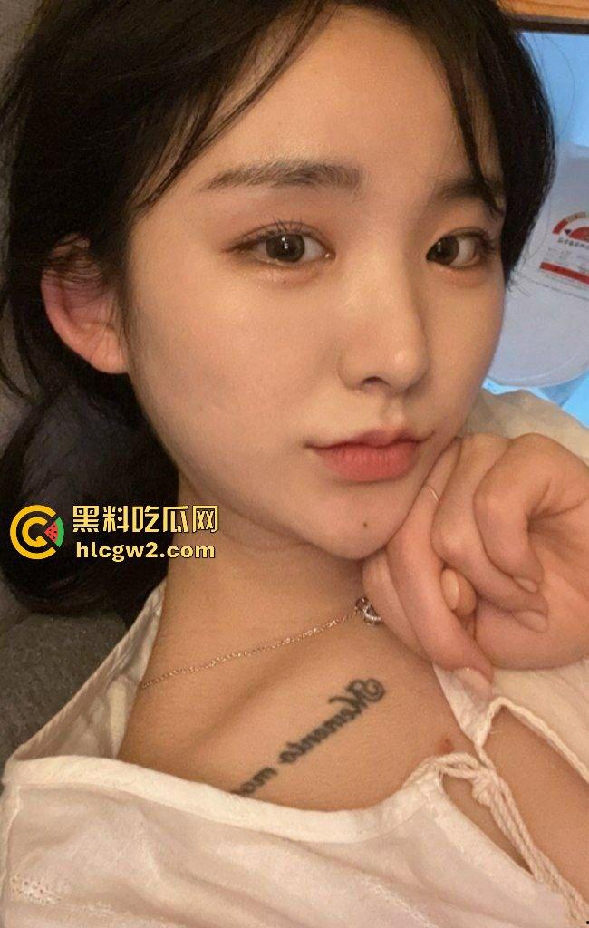 韩国延世大学高颜值硕士情侣修电脑被整惨！不雅视频被维修店曝光，学霸骚得让人顶不住！  第1张