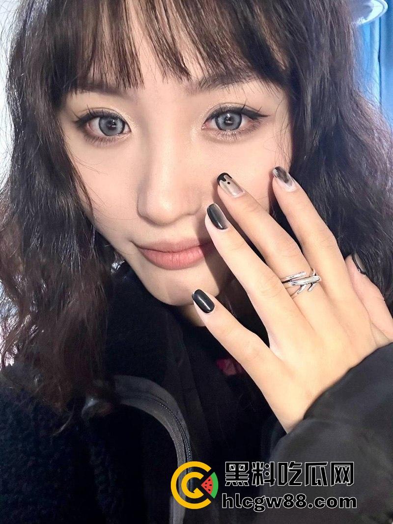 郑州师范大学经济管理学院【郭莲】勾引男生成校园精盆,骚逼天天被操的都快烂了! 第9张 郑州师范大学经济管理学院【郭莲】勾引男生成校园精盆,骚逼天天被操的都快烂了! 第9张