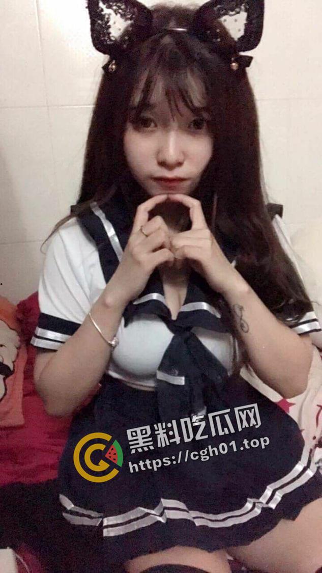 杭州漫展烂裤裆女coser 肉体交易免费拍照 反差婊逼都被草黑了 私密视频被男友流出  第3张