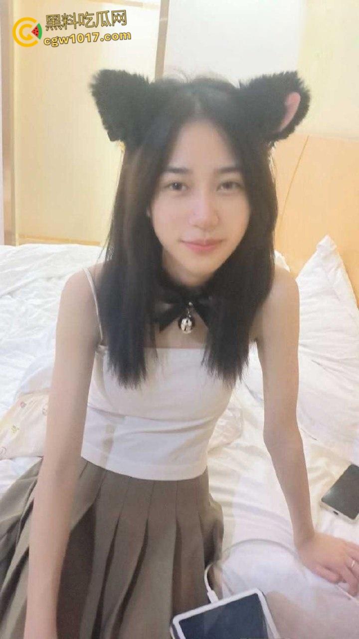 高颜值反差舞蹈生,难以抵抗金钱诱惑成为金主性奴,胯下侍奉爆筋肉棒,害羞的说只允许拍这一次,口技十分了得 ! 第2张 高颜值反差舞蹈生,难以抵抗金钱诱惑成为金主性奴,胯下侍奉爆筋肉棒,害羞的说只允许拍这一次,口技十分了得 ! 第2张