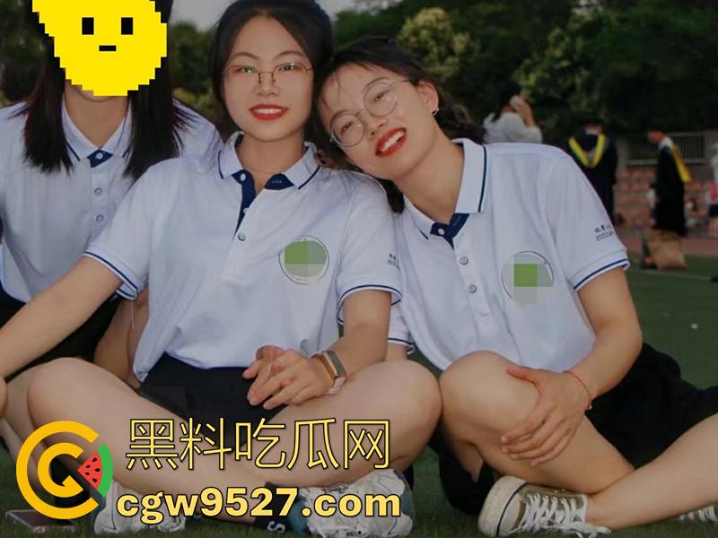 四川攀枝花女校，眼镜骚母猪【罗俊萌】，颜值一般但身材傲人，大奶肥臀性瘾骚逼，约炮视频被曝光！  第6张