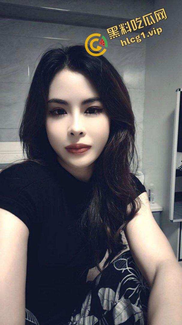 沈阳反差公交车母狗『曾慧敏』四处约炮 口交骚舞 对镜后入 性爱泄密！  第2张