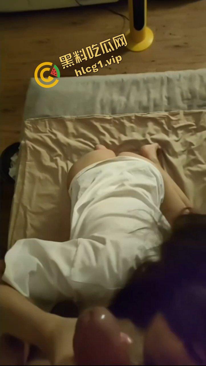 沈阳反差公交车母狗『曾慧敏』四处约炮 口交骚舞 对镜后入 性爱泄密！  第6张