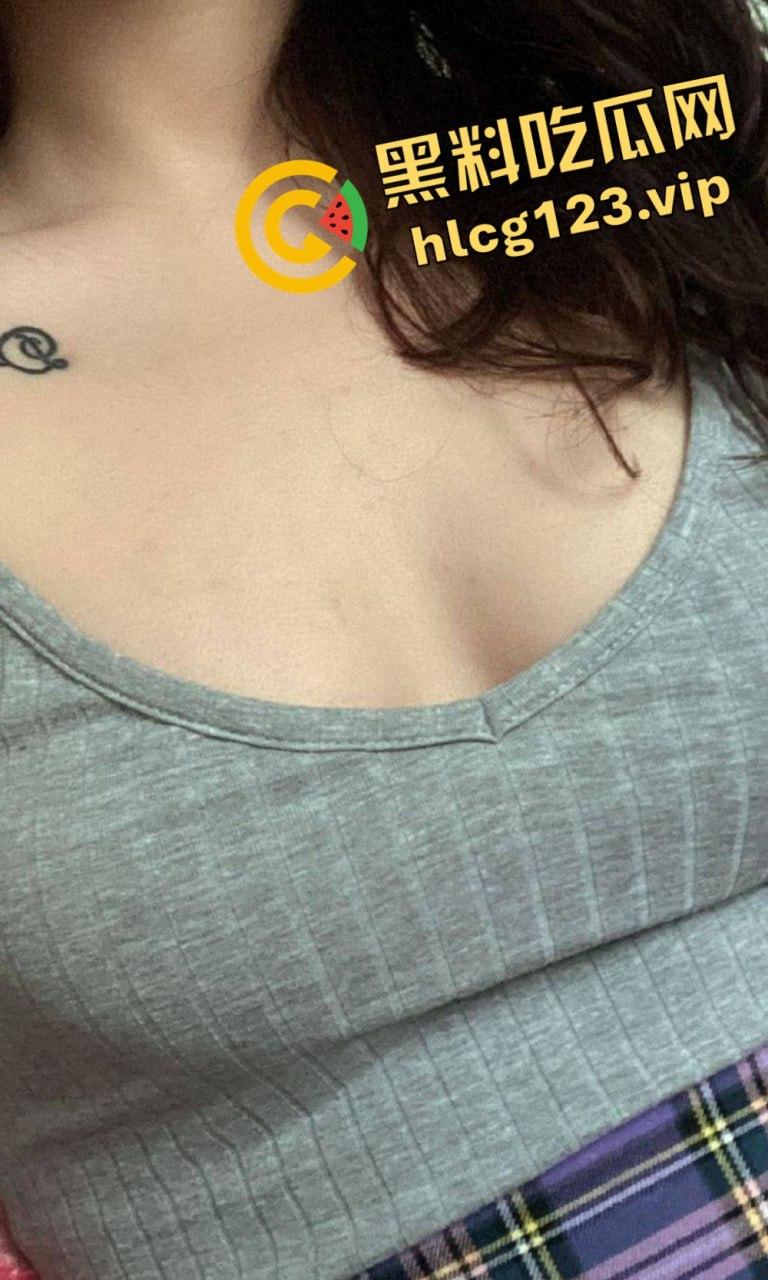 台湾萌系学生妹[刘美岐]啪啪自拍流出！短发俏皮，胸大无脑，男友爆射全身！  第5张