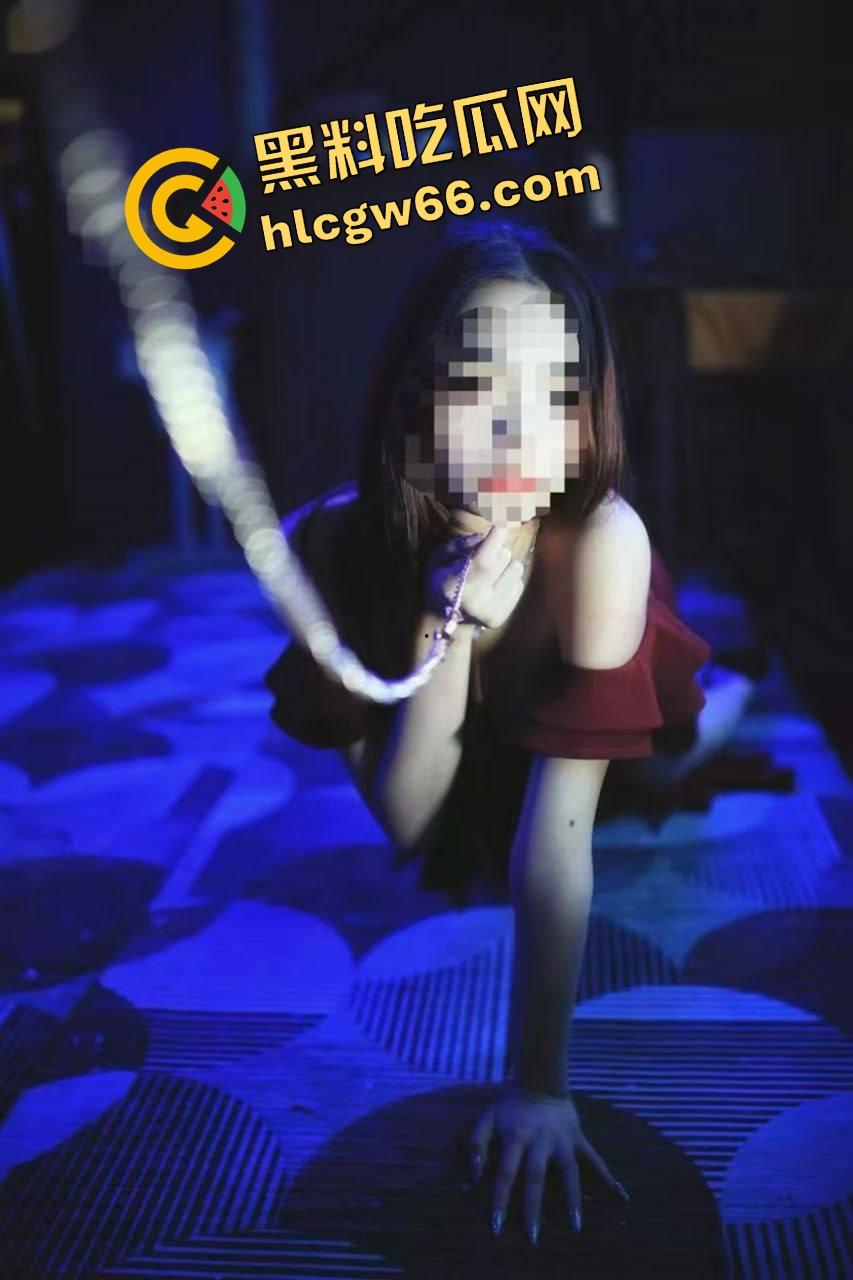 武汉SM酒吧爆料，妹子免费男得500，可吊起来抽逼、滴蜡捆绑全套伺候，M妹排队等调教！  第5张