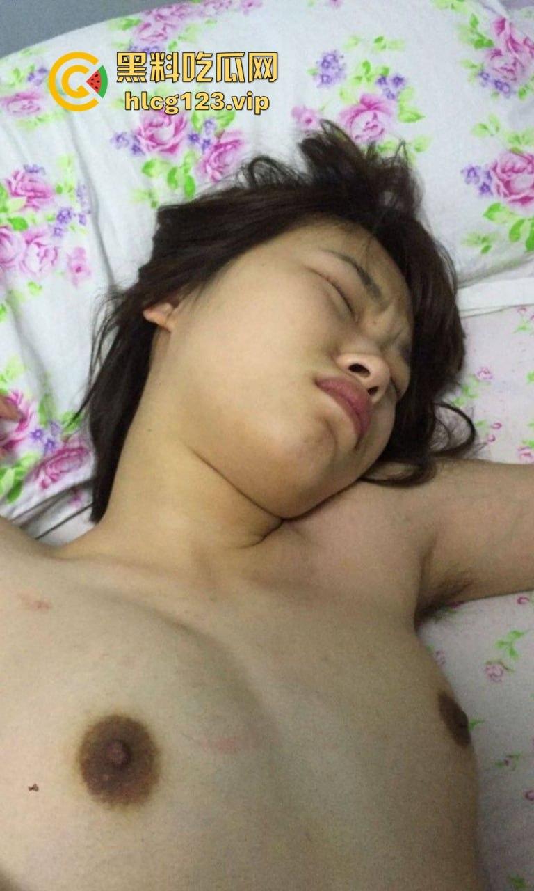 台湾萌系学生妹[刘美岐]啪啪自拍流出！短发俏皮，胸大无脑，男友爆射全身！  第19张