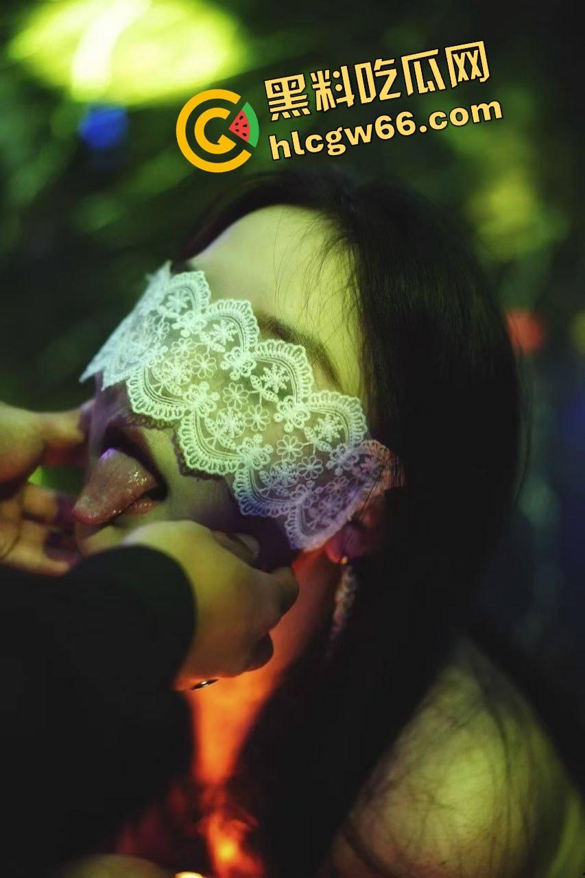 武汉SM酒吧爆料，妹子免费男得500，可吊起来抽逼、滴蜡捆绑全套伺候，M妹排队等调教！  第9张