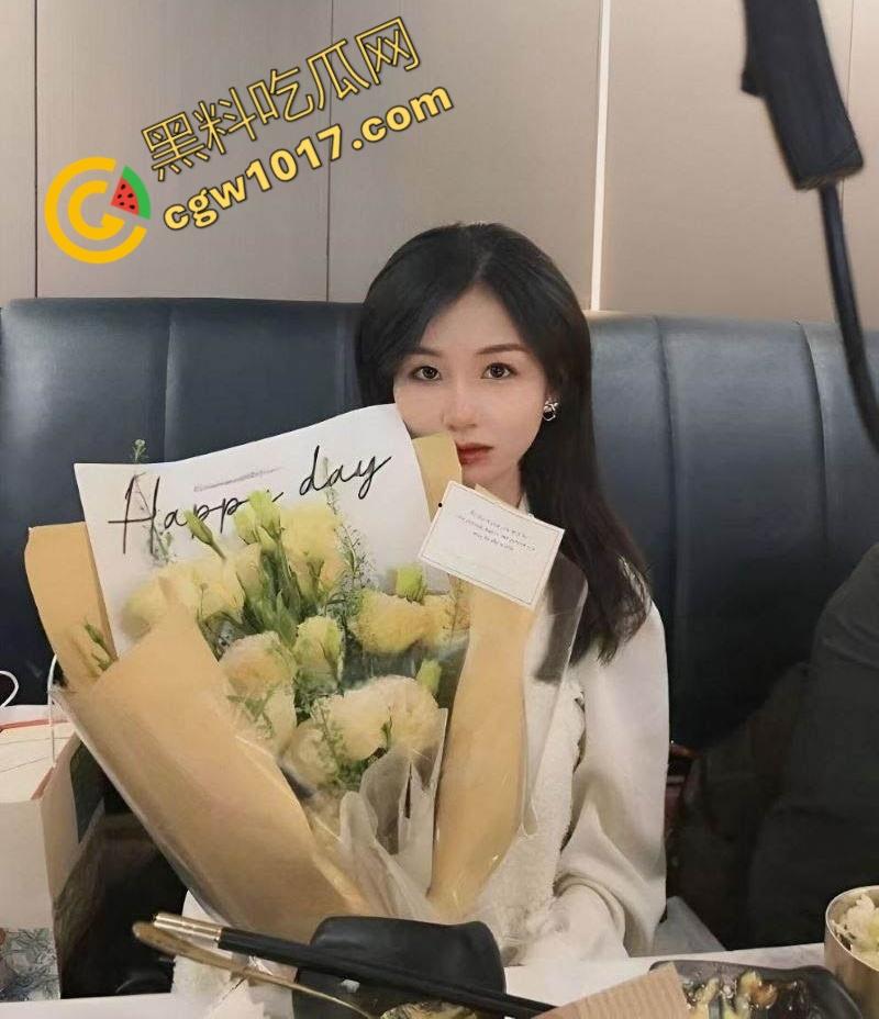 洛阳教育圈惊爆大瓜！正仁教育风骚人妻【昌佳甜】醉酒被领导酒店爆操，翘臀粉穴肆意把玩  第1张