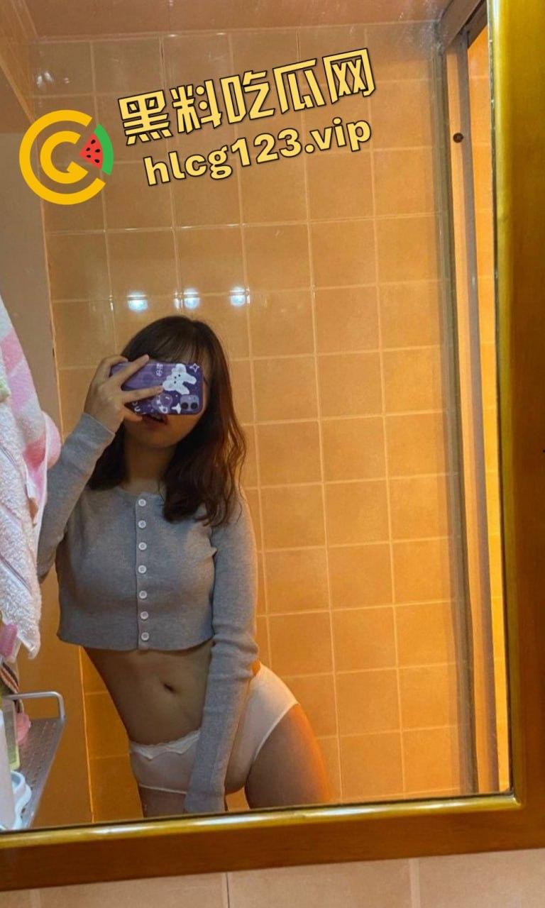 台湾萌系学生妹[刘美岐]啪啪自拍流出！短发俏皮，胸大无脑，男友爆射全身！  第25张