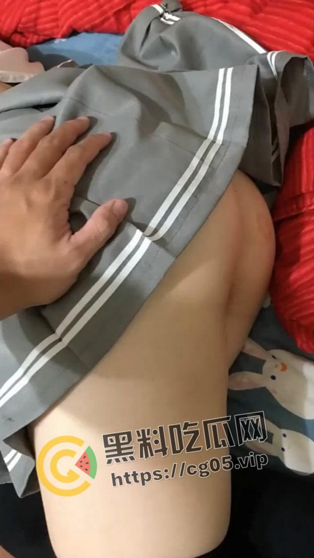 深圳二中【胡慧雯】初中生就写下契约成为母狗性奴 契约内容可谓毁三观 小母狗被调教的相当成功  第5张