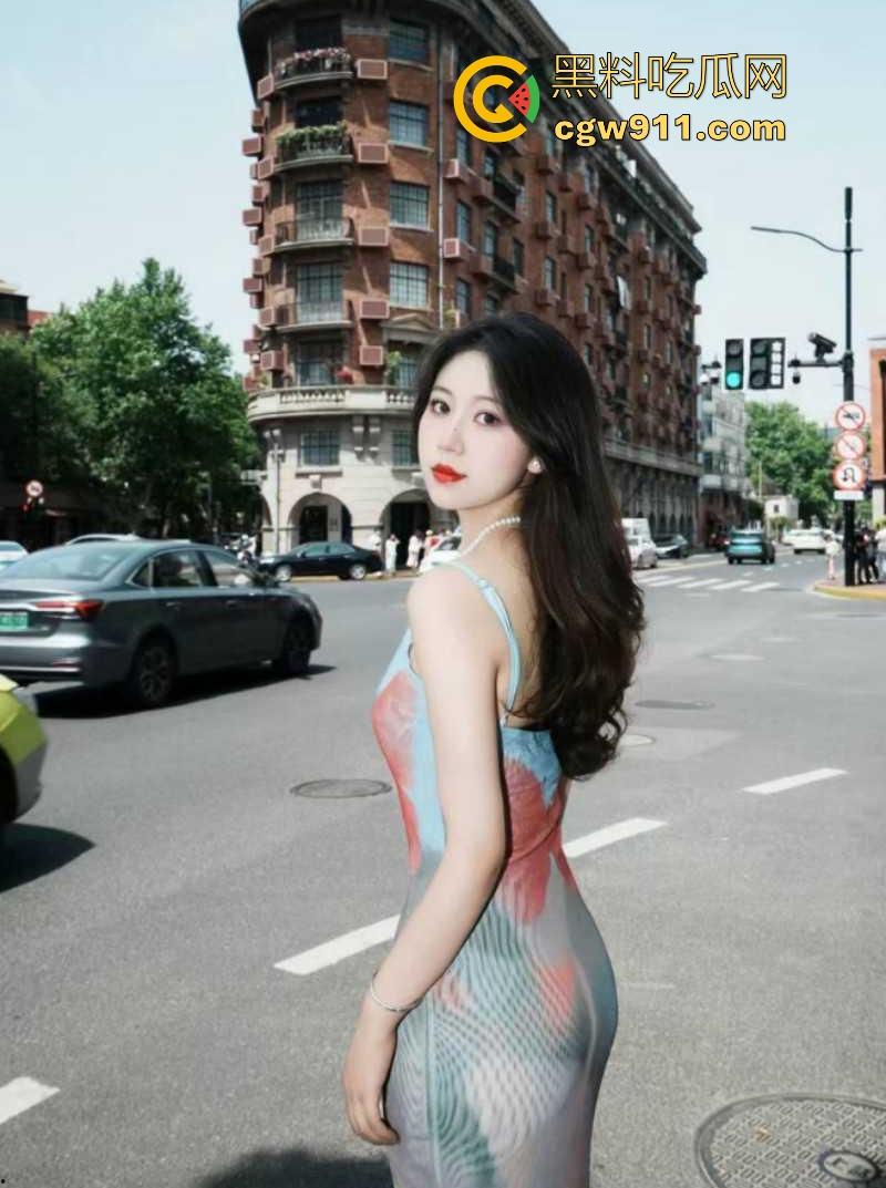 四川美术学院极品学姐【王芷情】与金主约炮被男友报复曝光私拍，性感骚货，极致后入爽到激烈抽搐！  第4张