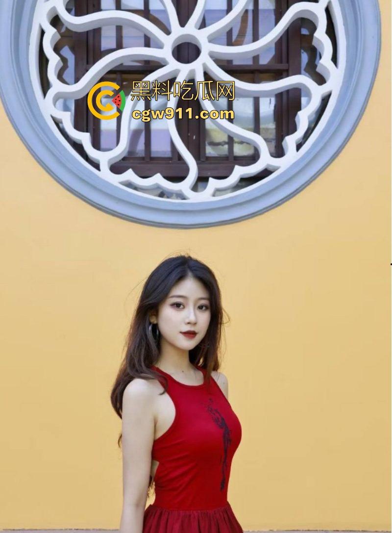 四川美术学院极品学姐【王芷情】与金主约炮被男友报复曝光私拍，性感骚货，极致后入爽到激烈抽搐！  第6张