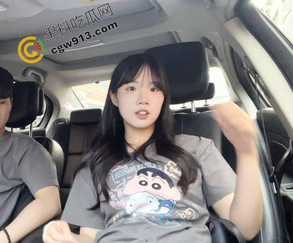 青岛00后情侣修手机私密视频被泄密！女主翘臀骚穴诱惑无限，男友鸡巴直捣高潮，身临其境的强烈冲击  第2张