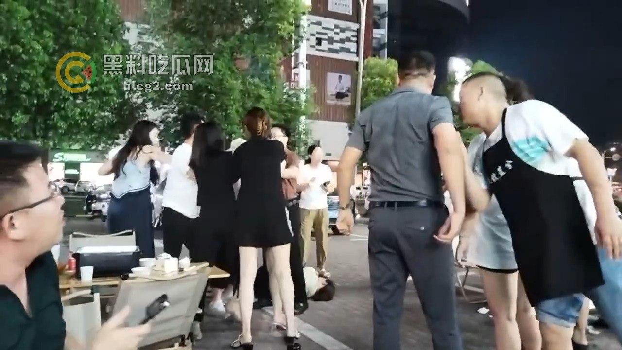 成都市惊爆丑闻！原配被小三暴打，老公竟然助纣为虐，家庭伦理剧原来如此狗血！  第3张