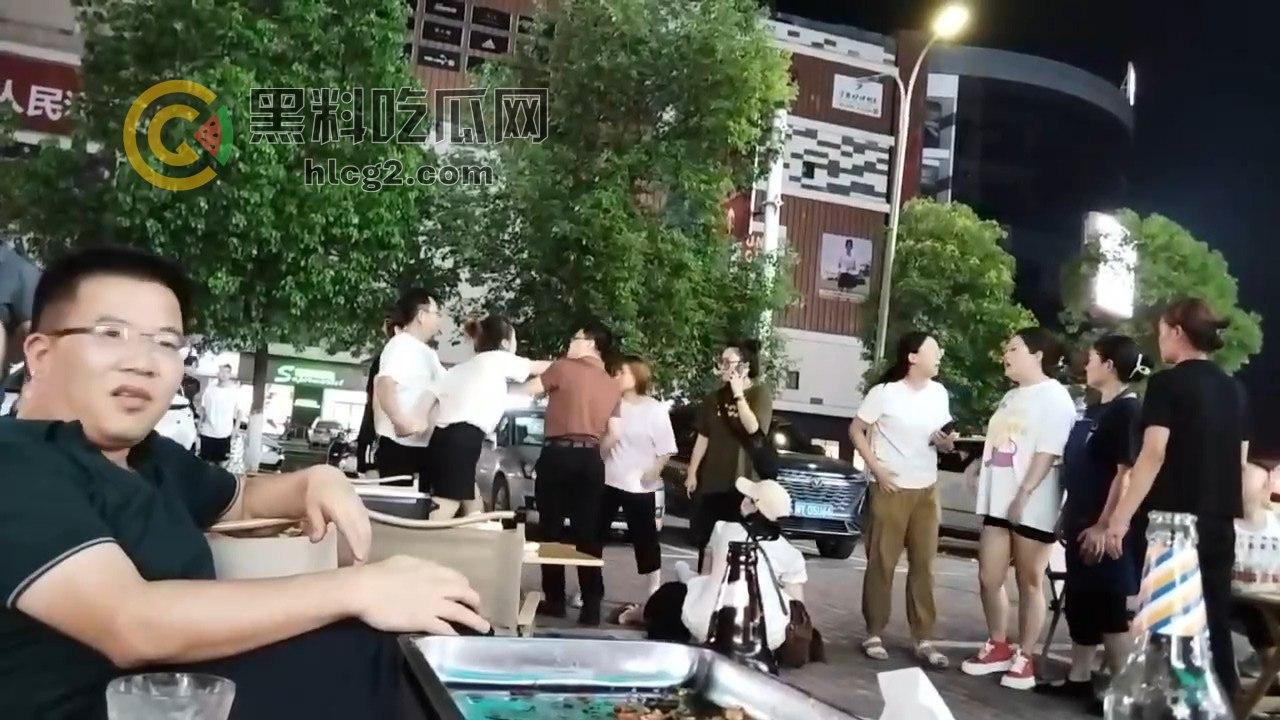 成都市惊爆丑闻！原配被小三暴打，老公竟然助纣为虐，家庭伦理剧原来如此狗血！  第5张