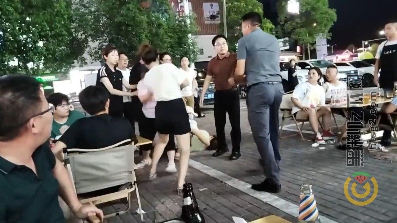 成都市惊爆丑闻！原配被小三暴打，老公竟然助纣为虐，家庭伦理剧原来如此狗血！  第6张