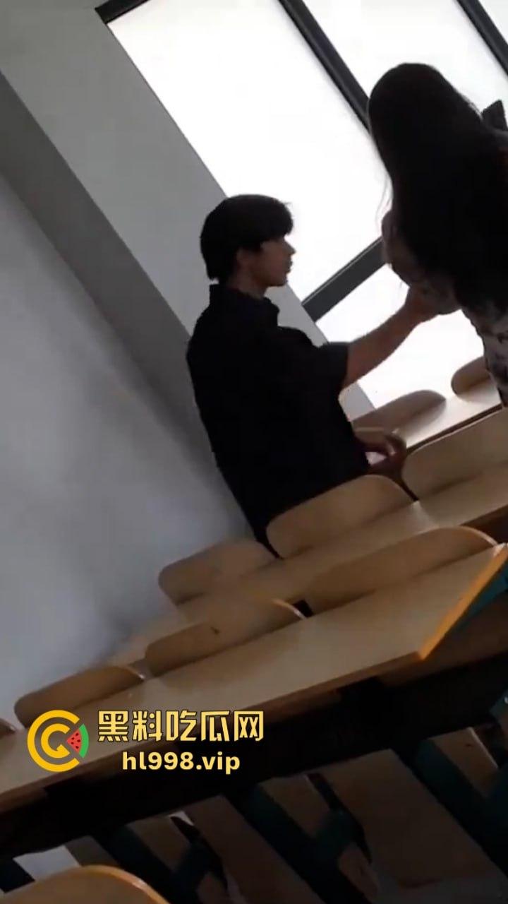 妹子带妈跨越千里手撕武工大学劈腿渣男 白玩两年说散就散? 第2张 妹子带妈跨越千里手撕武工大学劈腿渣男 白玩两年说散就散? 第2张