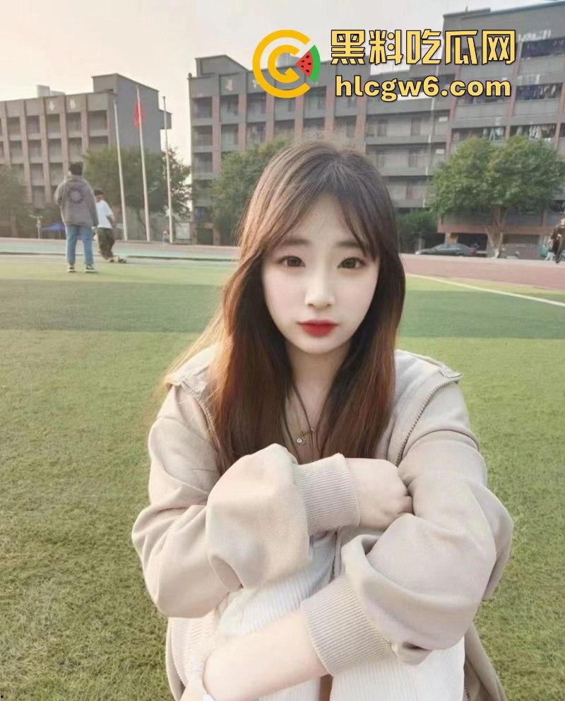 下海有风险 私拍需谨慎！重庆文理学院【杜玉欣】约拍遭摄影师强制开发 大尺度调教视频曝光  第2张