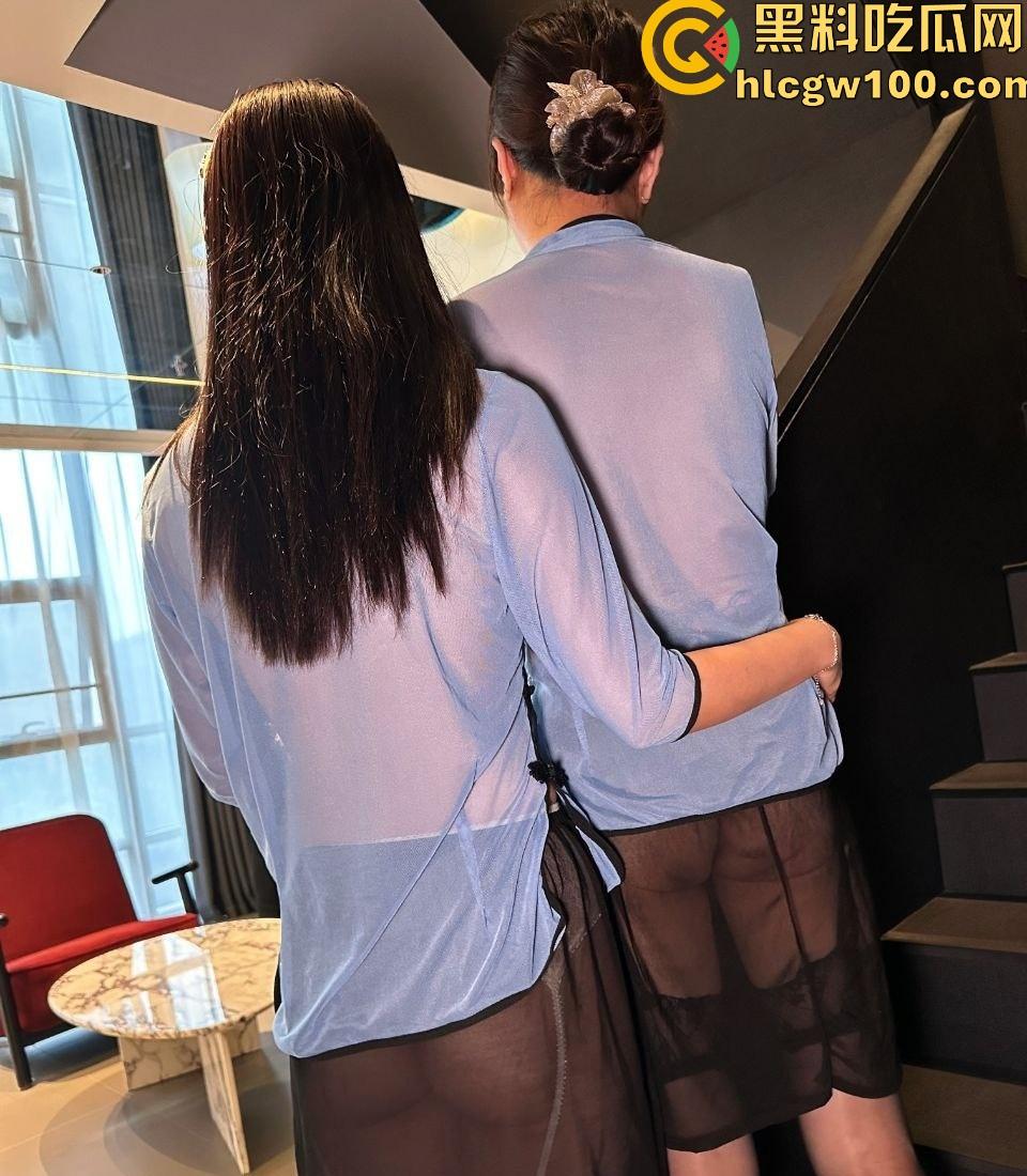 济南反差母女花卖淫双飞 两万块可以操完妈妈操女儿 黑丝母女撅屁股伺候 今夜既是女婿又当爹！  第3张