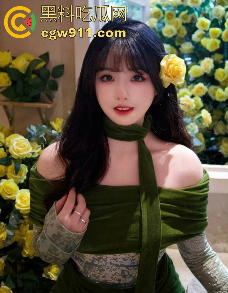 南京艺术学院舞蹈生【江梦研】，背着男友偷情大屌体育生，纤细的身体被粗大鸡巴爆操抽插，这身材真诱人啊！  第2张