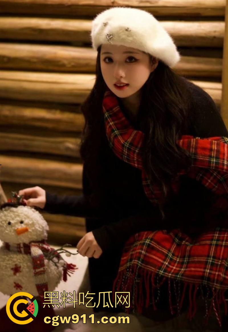 南京艺术学院舞蹈生【江梦研】，背着男友偷情大屌体育生，纤细的身体被粗大鸡巴爆操抽插，这身材真诱人啊！  第5张